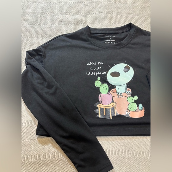 Cropped Long Sleeve Screen Print Shirt, size S - Picture 2 of 4